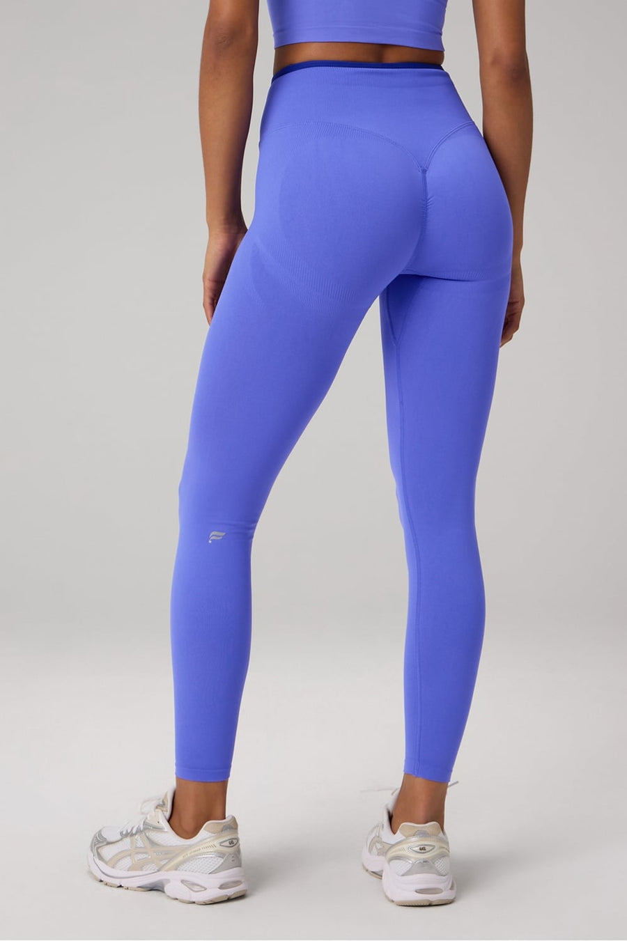 SEAMLESS SCRUNCH LEGGING