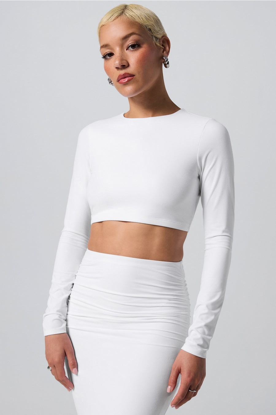 SLEEK LONG SLEEVE TOP