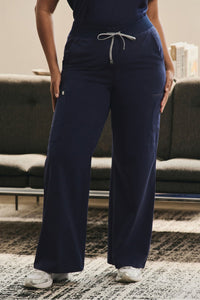 HIGH-RISE WIDE LEG SCRUB PANT