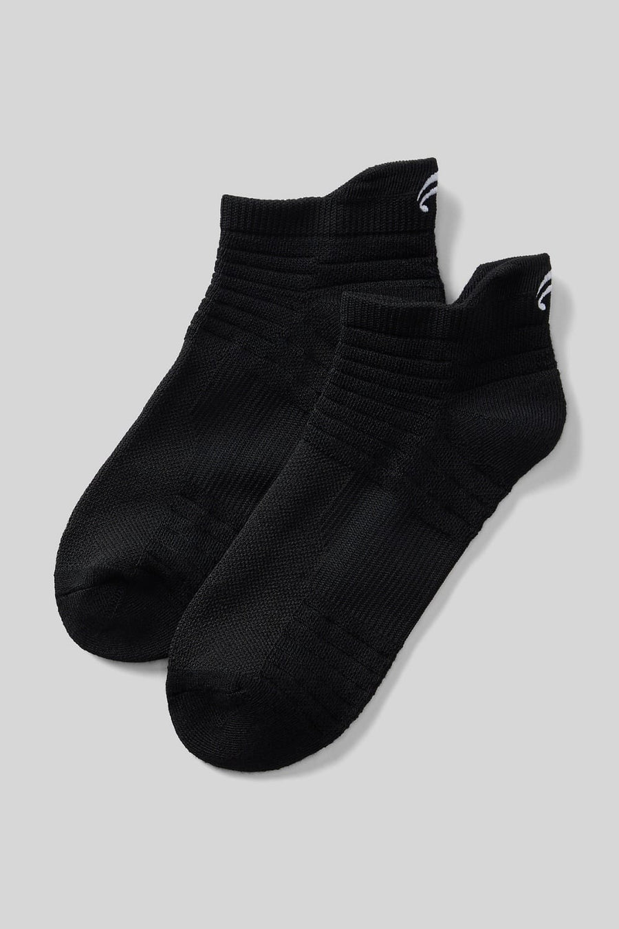 THE PERFORMANCE ANKLE SOCK