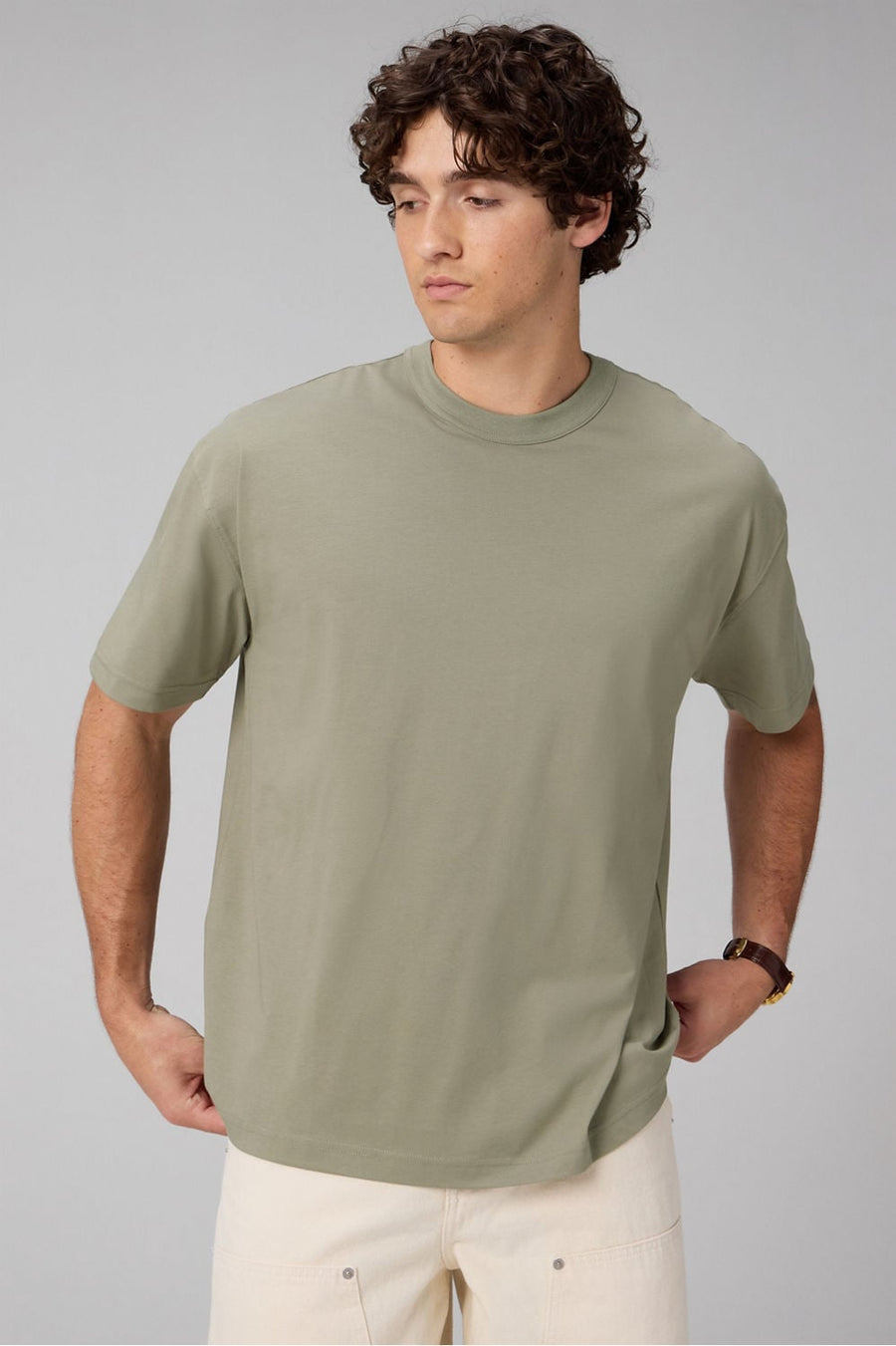 THE EFFORTLESS TEE